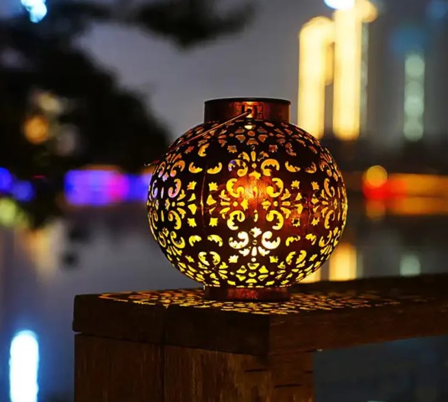 Antique Round Hanging Solar Lights Garden Retro Decor Yard Tree Outdoor Decorative Hollow Solar Lantern For Garden Camping Light